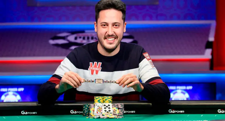 Adrian Mateos